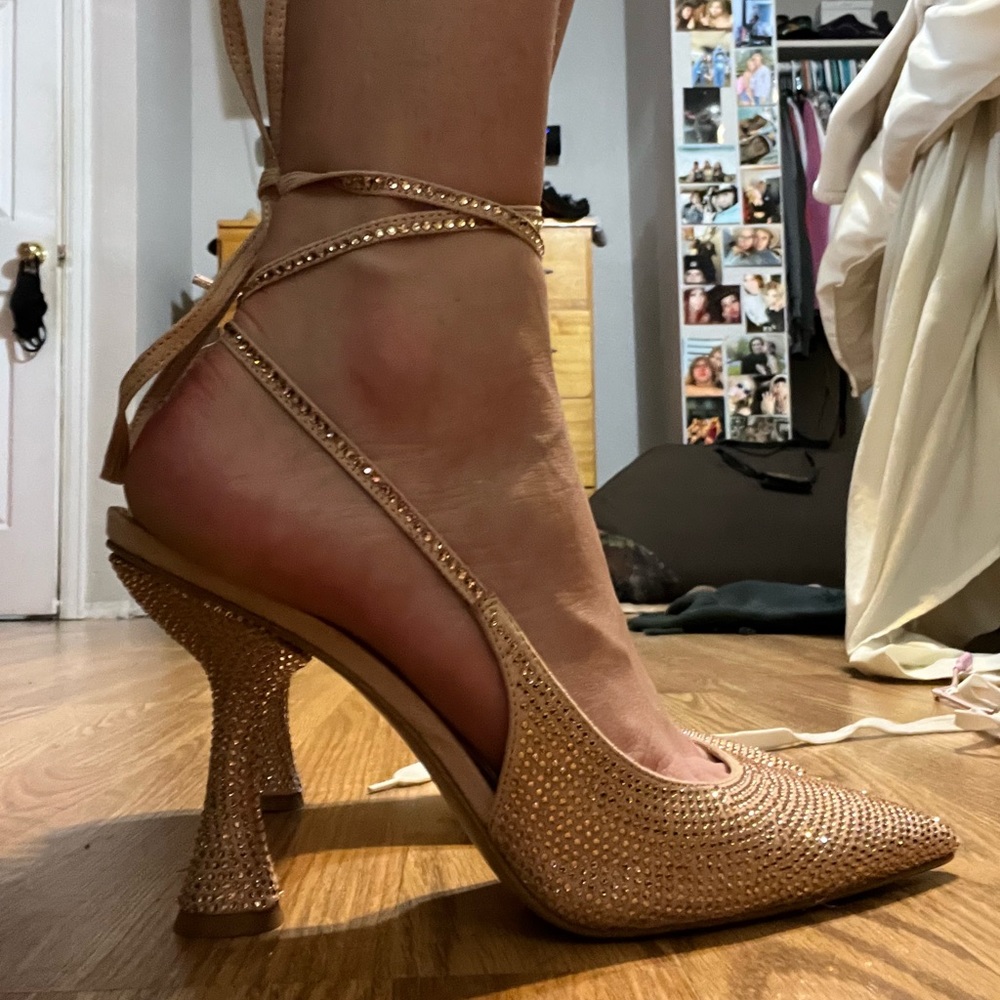 gianni bini size 8 heels